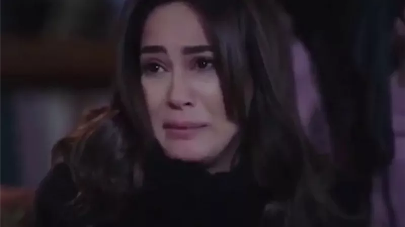 فقدنا إنسانة من طراز فريد وصاحبة الواجب.. هند صبري تنعي دلال عبد العزيز