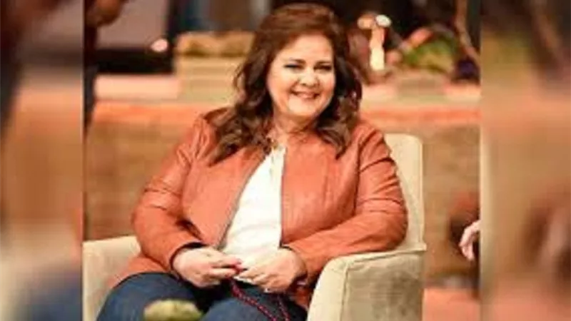 ما هى قصة حب دلال عبد العزيز لـ 