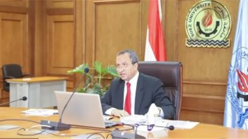 رئيس جامعة السويس يهنئ الرئيس بالعام الهجري الجديد