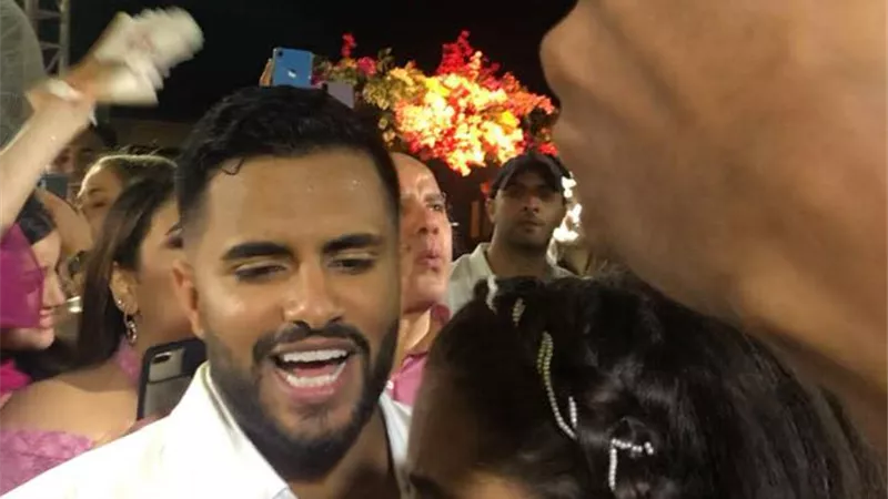 محمد فؤاد يحتفل بخطوبة نجله عبد الرحمن فى الساحل الشمالى.. صور