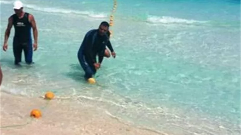 غلق الشواطئ المفتوحة بكورنيش الابيض لارتفاع الامواج وسرعة الرياح