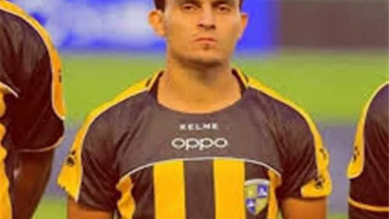 المقاولون يكشف مفاوضات الاهلى والزمالك لضم نجم الذئاب