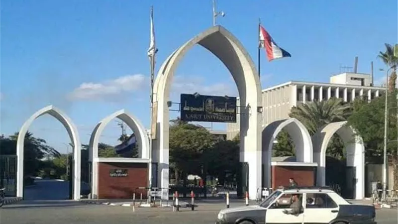 وكيل وزارة الصحة بالشرقية يجتمع بنواب مديري المستشفيات للزمالة المصرية