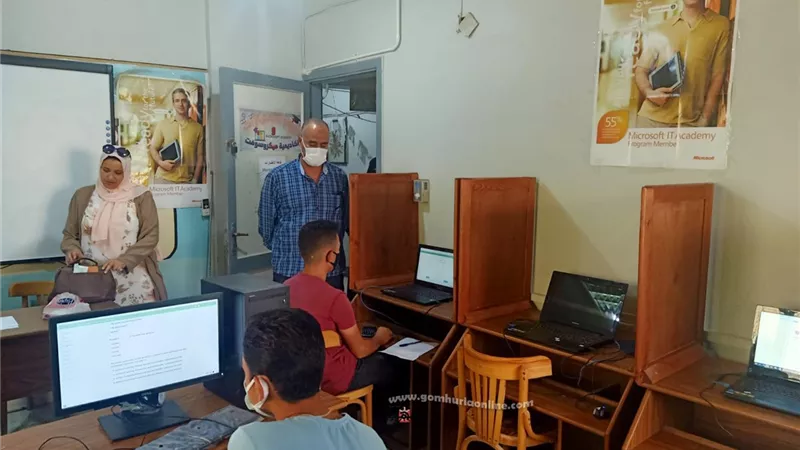 الفولي يتفقد اختبارات طلاب السويس للالتحاق بمدرسة الضبعة النووية