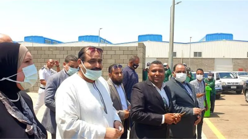 وزيرة التجارة والصناعة تتفقد مجمع الصناعات الصغيرة والمتوسطة بمنطقة البغدادي الصناعية