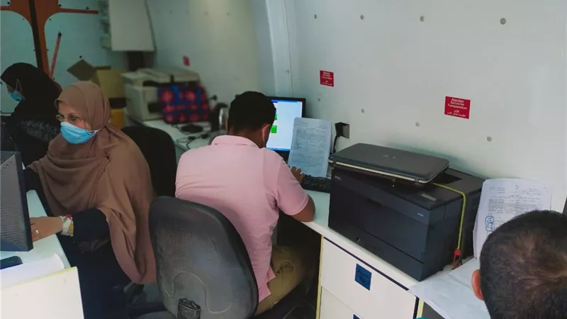 الكشف الطبي على١٥٠٠ مريض بالقافلة الطبية بقرية عبدالعزيز الإمام بصان الحجر
