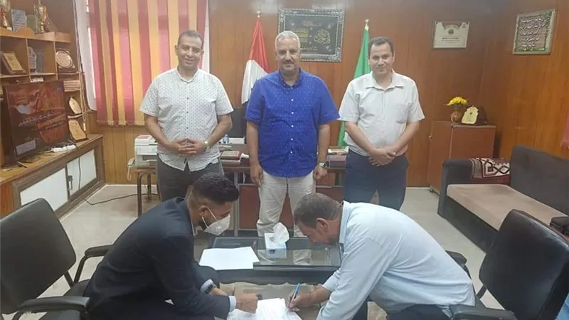 الصبروط يشهد توقيع بروتوكول تركيب ماكينات صرف آلى بمركزي شباب بالقليوبية