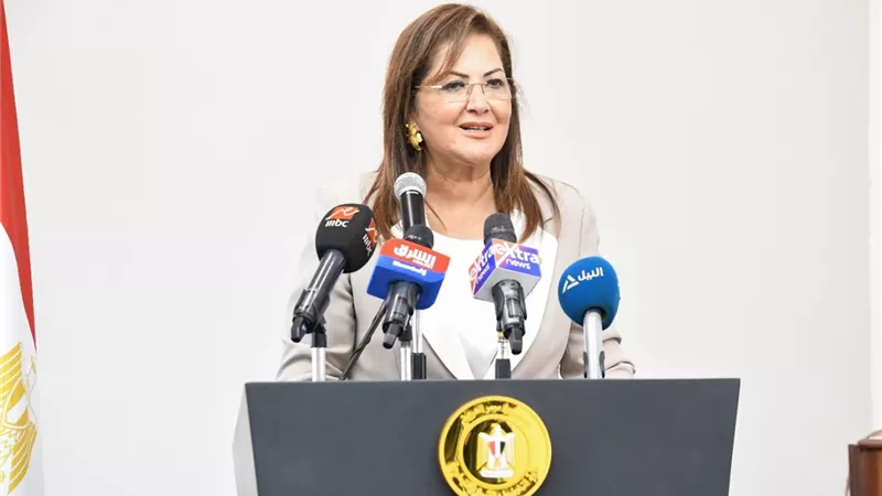 وزيرة التخطيط : 5.8 مليار جنية لإنشاء شبكة ألياف ضوئية تخدم مليون مبنى في قرى حياة كريمة