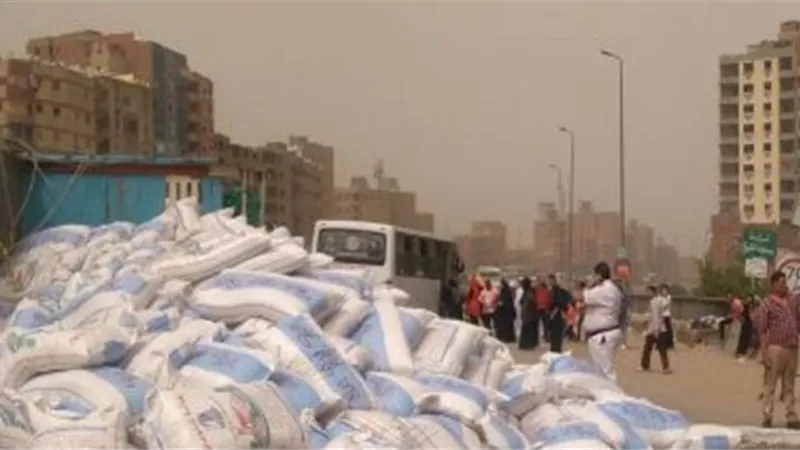 إنقلاب سيارة نقل على الطريق الاقليمي بالشرقية