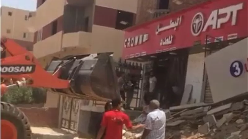مندور: جهاز بدر يغلق 15 محل مخالف يحرر 15 محضر بالتعاون مع الشرطة.. بالفيديو