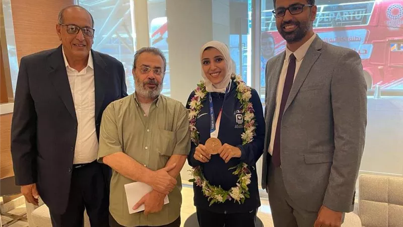 وفد الأهلي يستقبل جيانا فاروق في مطار القاهرة