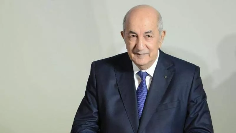 الرئيس الجزائري ينعى استشهاد 25 عسكريا جراء الحرائق