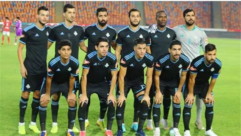 جونياس يعلن قائمة بيراميدز لمواجهة المصري
