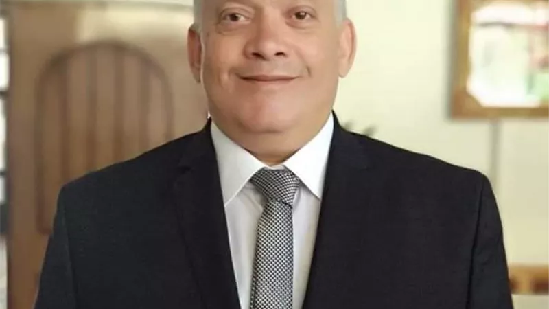 عارف صبحى أمينا عاما مساعدا للشئون الادارية بجامعة الزقازيق