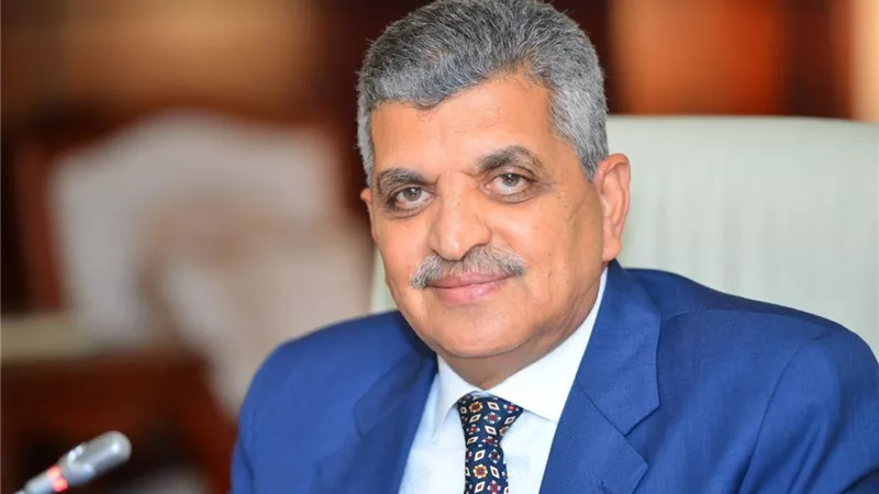 عبور ٨٢ سفينة قناة السويس بحمولة ٤,٧ مليون طن