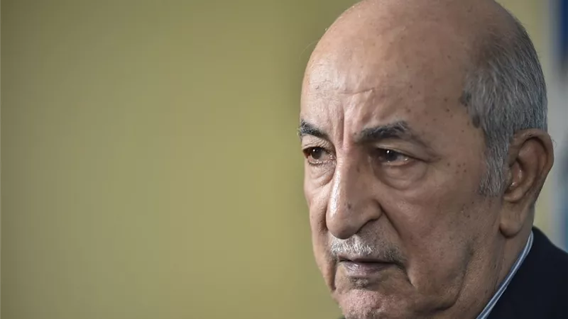 الرئيس الجزائري يعلن الحداد 3 أيام على أرواح ضحايا الحرائق