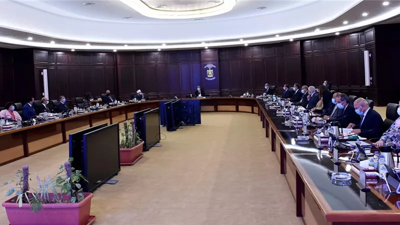 انخفاض الحدود الدنيا للقبول بالكليات.. مدبولي يستعرض المؤشرات الأولية لنتائج الثانوية