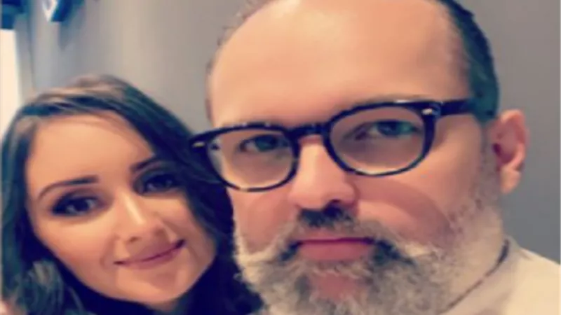 أول ظهور لمحمد محمود عبد العزيز برفقة خطيبته
