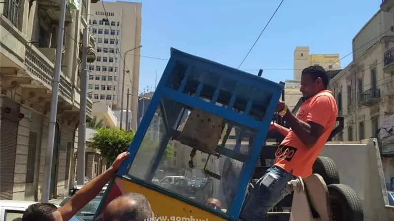 حملة إزالة مكبرة بحي الجمرك