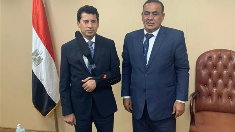 النائب لطفى شحاتة : دعم نادى الشرقية ب١٠٠ ألف جنيه للصرف على الانشطة الرياضية