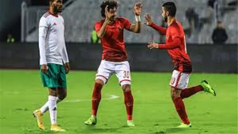 مفاجأة .. بيراميدز يخطف صانع ألعاب الأهلى