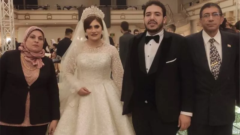 الف مبروك زفاف يمنى وأحمد درويش