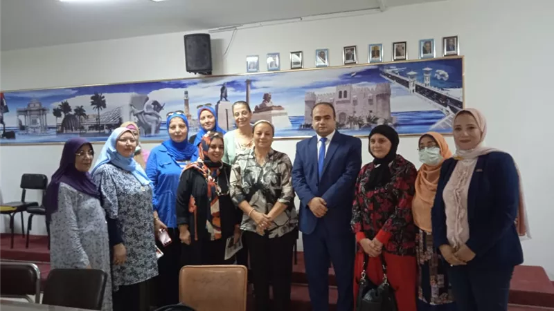 القوي العاملة : التمكين الاقتصادي للمرأة وخلق فرص العمل لها في ندوة بالإسكندرية