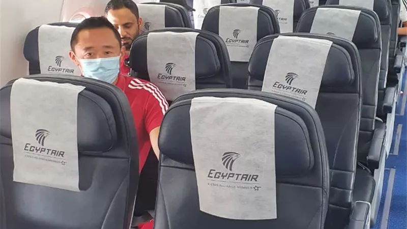 مصرللطيران تسير رحلة خاصة لنقل المنتخب الإماراتي لكرة القدم