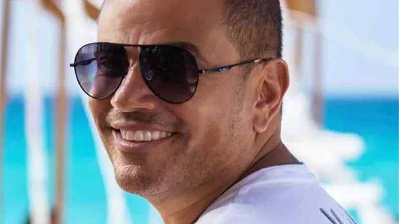 مسرح ضخم بالعلمين الجديدة لحفل عمرو دياب الليله