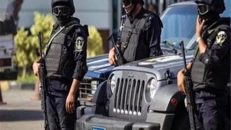 علقة ساخنة لحرامى الدراجة النارية بالإسماعيلية.. وأرباح عاطل سوهاج 