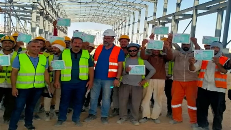 استكمال حصر وتسجيل العمالة غير المنتظمة بالعوينات في الوادي الجديد