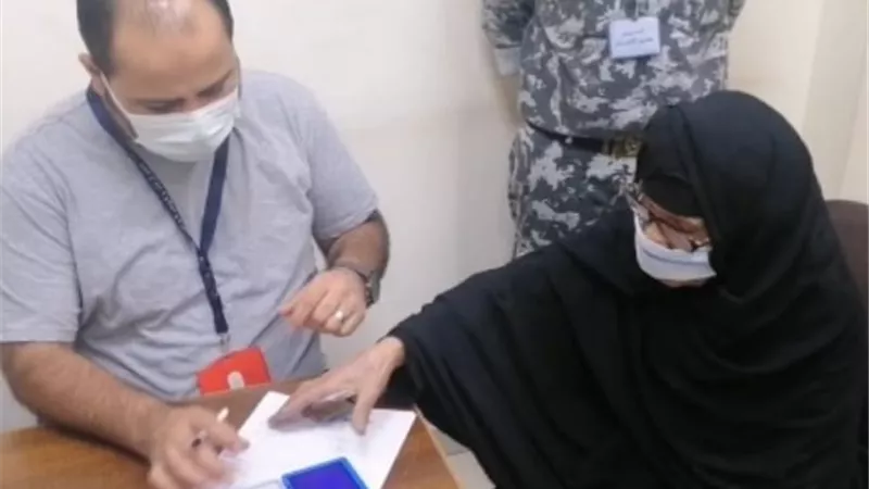 الجوزات تواصل تسهيل خدماتها لكبار السن وذوي الاحتياجات والمرضى .. صور