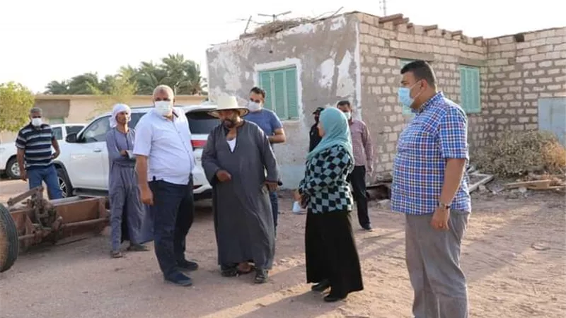 محافظ الوادي الجديد يتفقد مزرعة ناصر لصالح ايتام الثورة بالخارجة