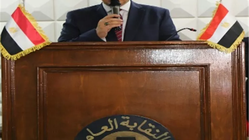 سعفان: القيادة السياسية تعمل للنهوض بصناعة الغزل والنسيج لإعادتها إلى سابق عهدها.. صور