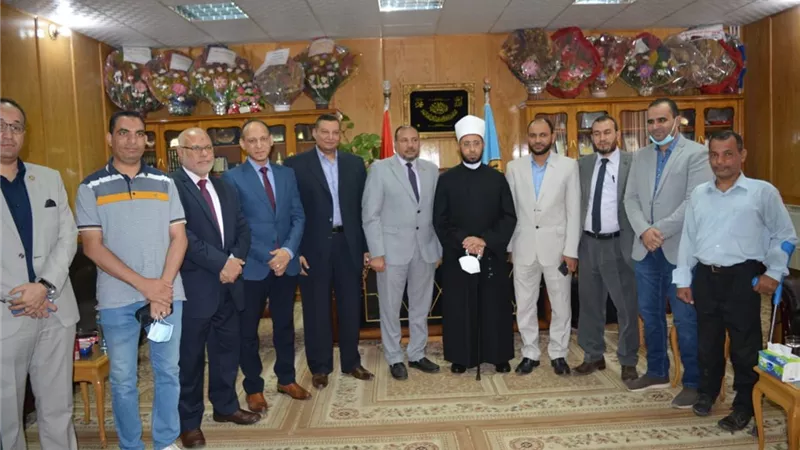 نائب رئيس جامعة الأزهر يستقبل مستشار رئيس الجمهورية للشئون الدينية