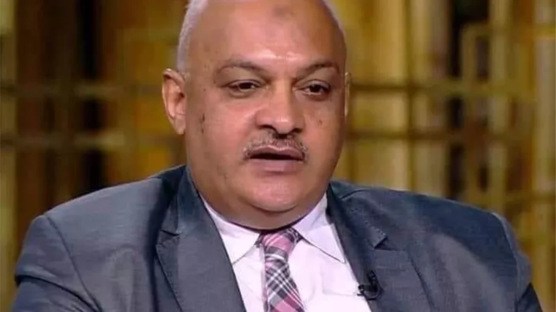 حسن خليل يؤكد الموافقه على دعم شبكات الكهرباء بقرى اسوان