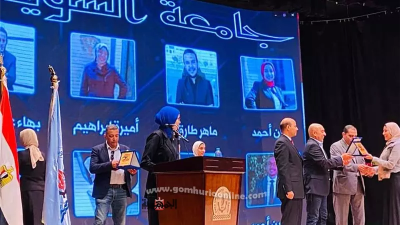 مؤسس برنامج العباقرة يحكي مشواره علي مسرح جامعة السويس