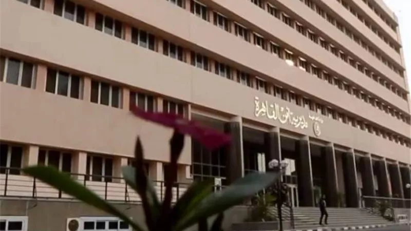 أجهزة الأمن بالقاهرة تنقذ طالبا من الانتحار.. وتصالحه بأسرته