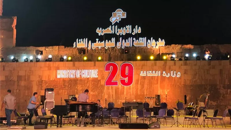 القلعة تتجمل لاستقبال الجمهور