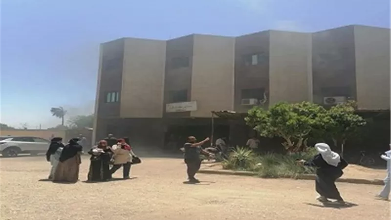 السيطرة على حريق فى غرفتى أشعة بمستشفى دشنا المركزى