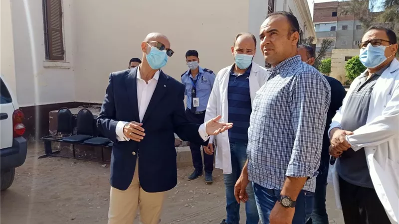 وكيل وزارة الصحة يتفقد أعمال التطوير الجارية بمستشفي حميات الزقازيق