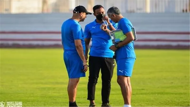 كارتيرون يحذر لاعبي الزمالك قبل مواجهة وادي دجلة