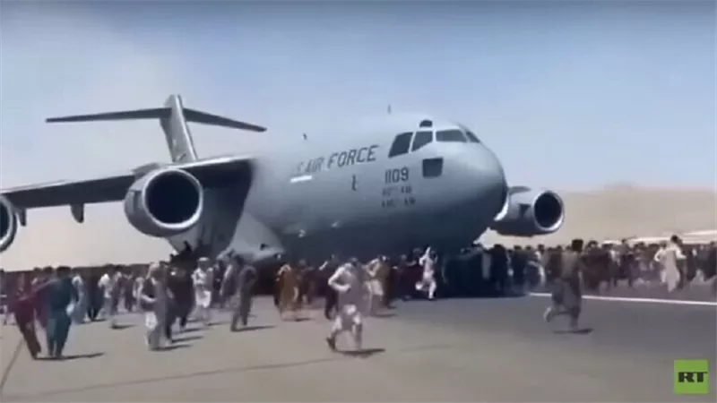 طائرة عسكرية هولندية تفشل في الهبوط على مطار كابل
