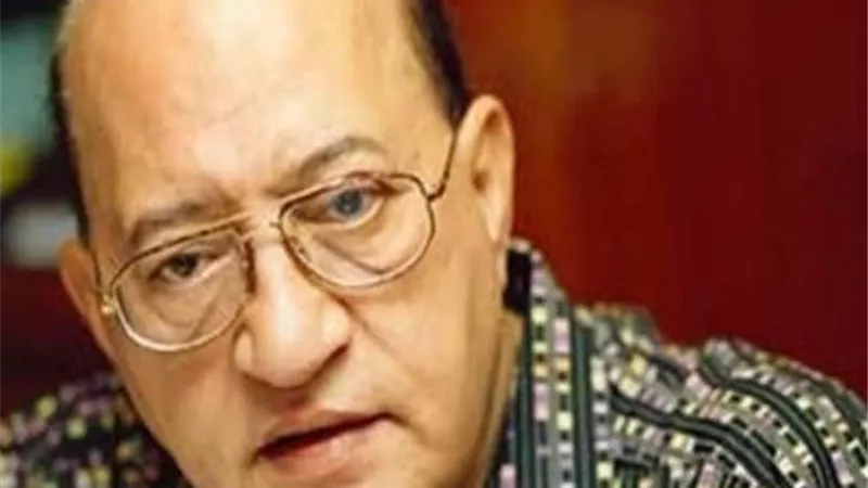 وزيرة الثقافة تنعى الكاتب والسيناريست الكبير فيصل ندا ودقيقة حداد علي روحه اليوم في جميع مسارح الدوله