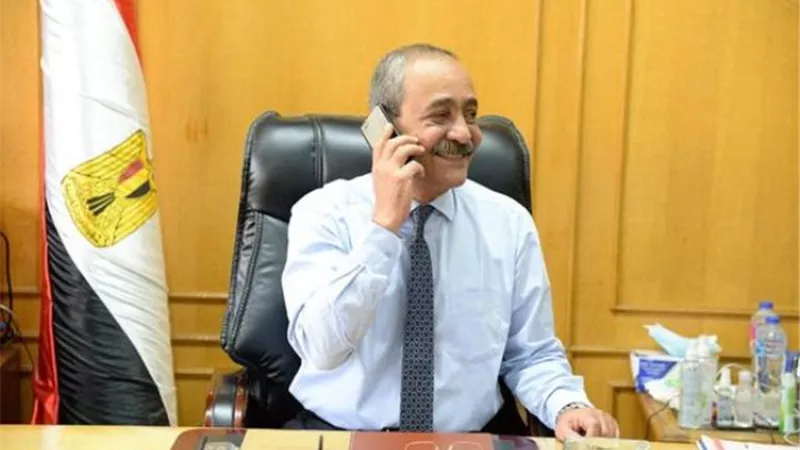 محافظ الإسماعيلية: أوائل الثانوية العامة والأزهرية نموذج مشرف