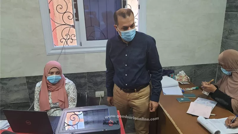 وكيل الصحة بدمياط يفاجئ مراكز تلقيح المسافرين ضد كورونا
