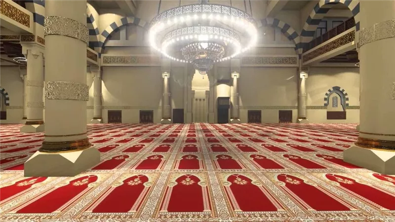 ما حكم صلاة الجمعة خارج المسجد مع وجود الامام خلف صفوف المصلين ؟ .. دار الإفتاء تجيب