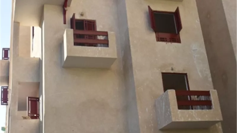 رئيس جامعة الأقصر يتابع أعمال التشطيبات النهائية بالمدينة الجامعية بمدينة طيبة