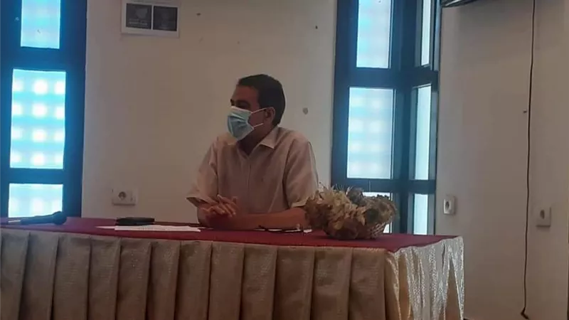 وكيل تعليم البحر الأحمر: لن أسمح للعاملين بدخول مقر العمل إلا بعد تناول لقاح كورونا