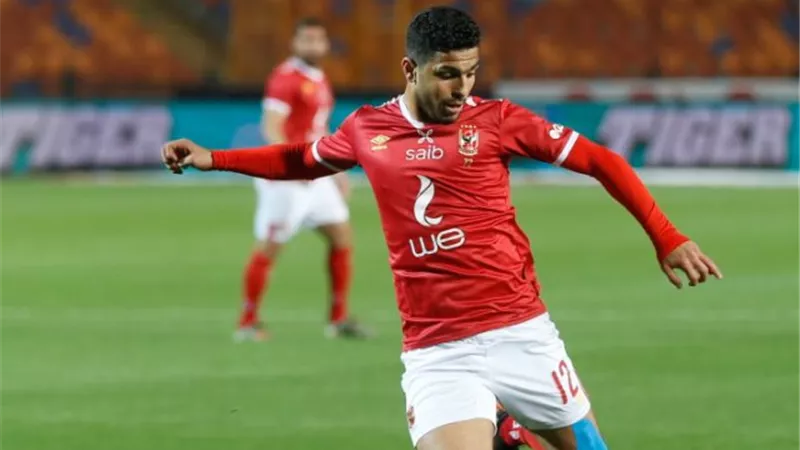 طبيب الأهلي يكشف موقف أيمن أشرف من مواجهة المصري